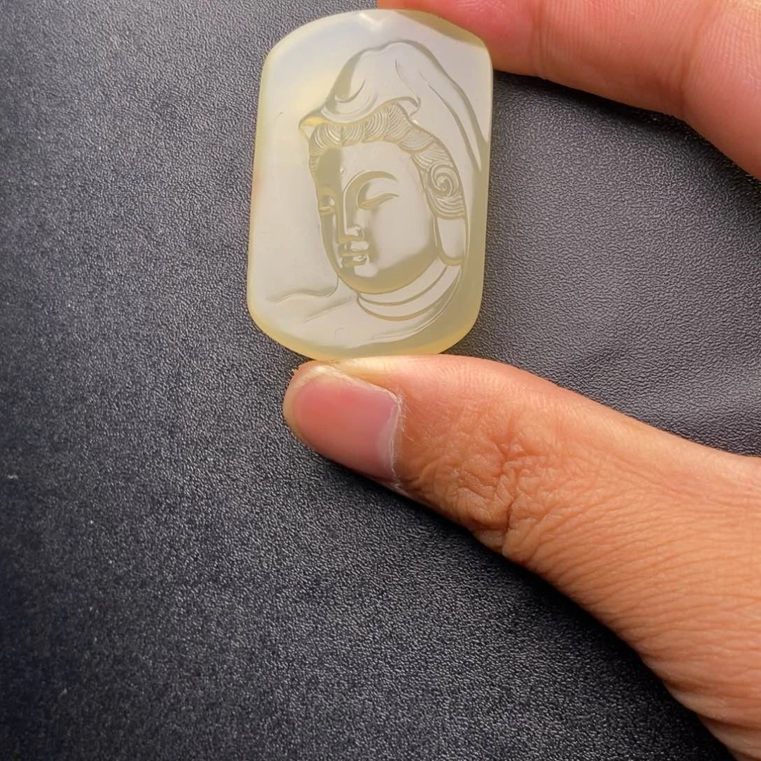 石英质玉未镶嵌颈饰如*9