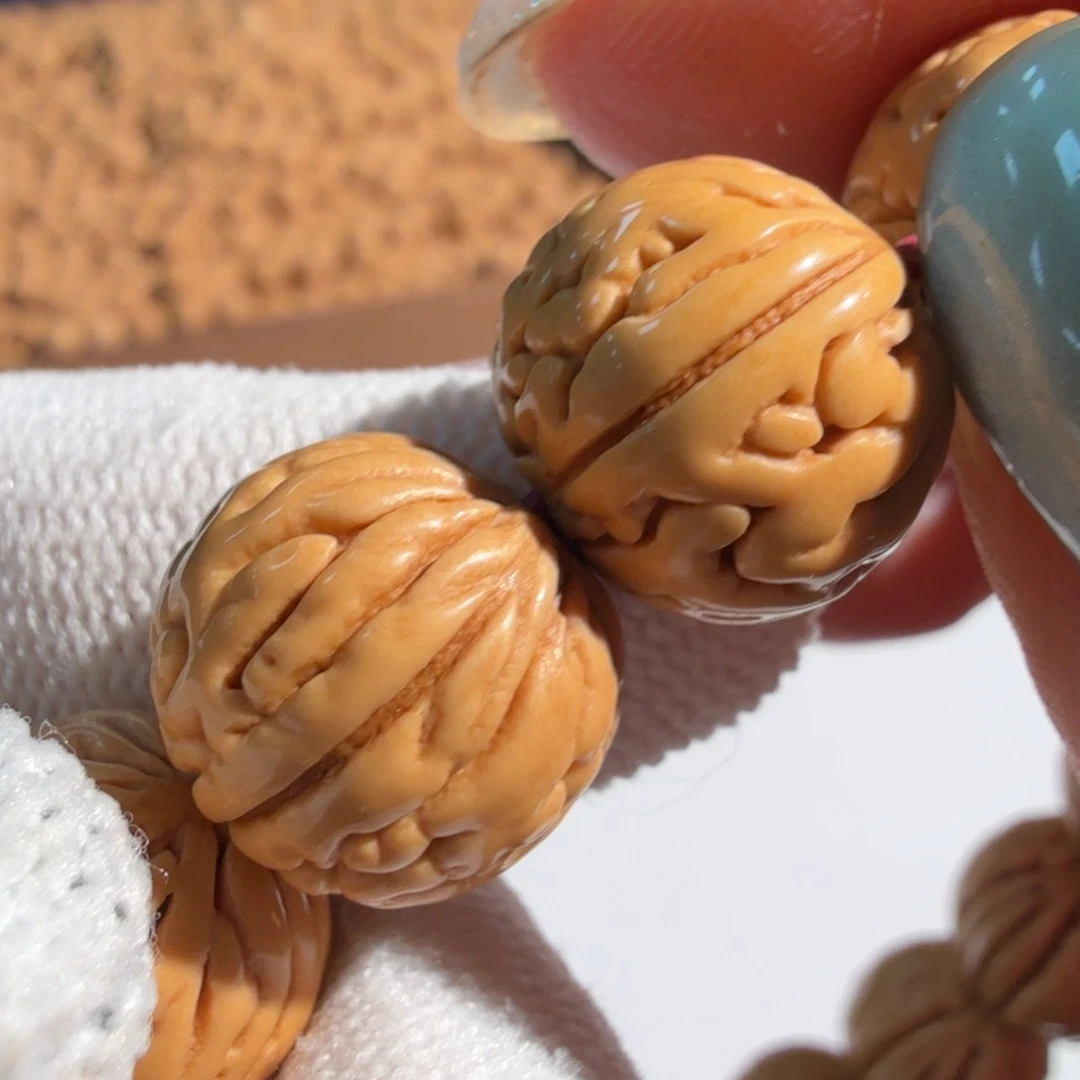 桃核吊坠敦煌宝相14