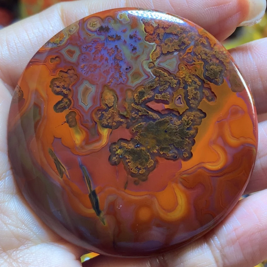 玛瑙/玉髓战国红吊坠未镶嵌