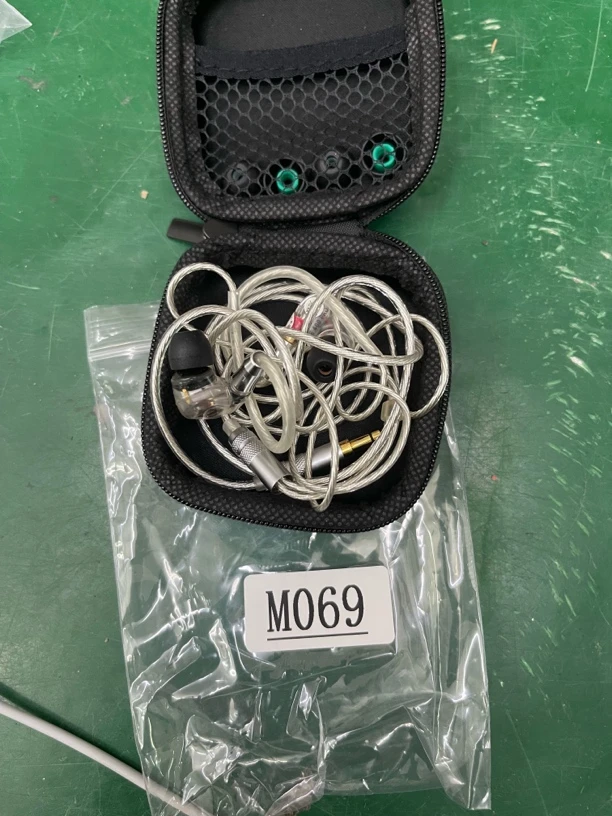 9新  捡漏森海塞尔IE400pro耳机编号M069