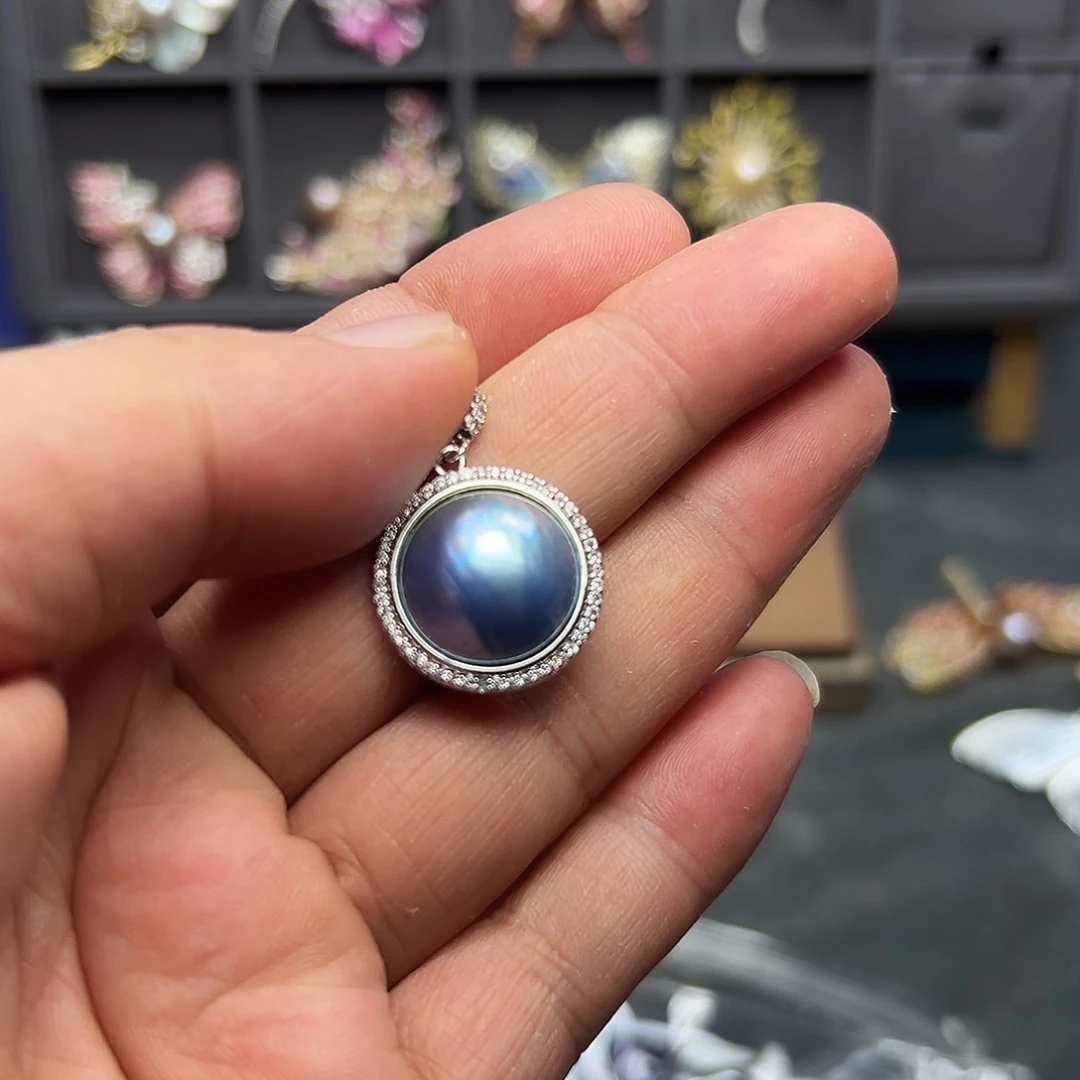 淡水珍珠合金胸针