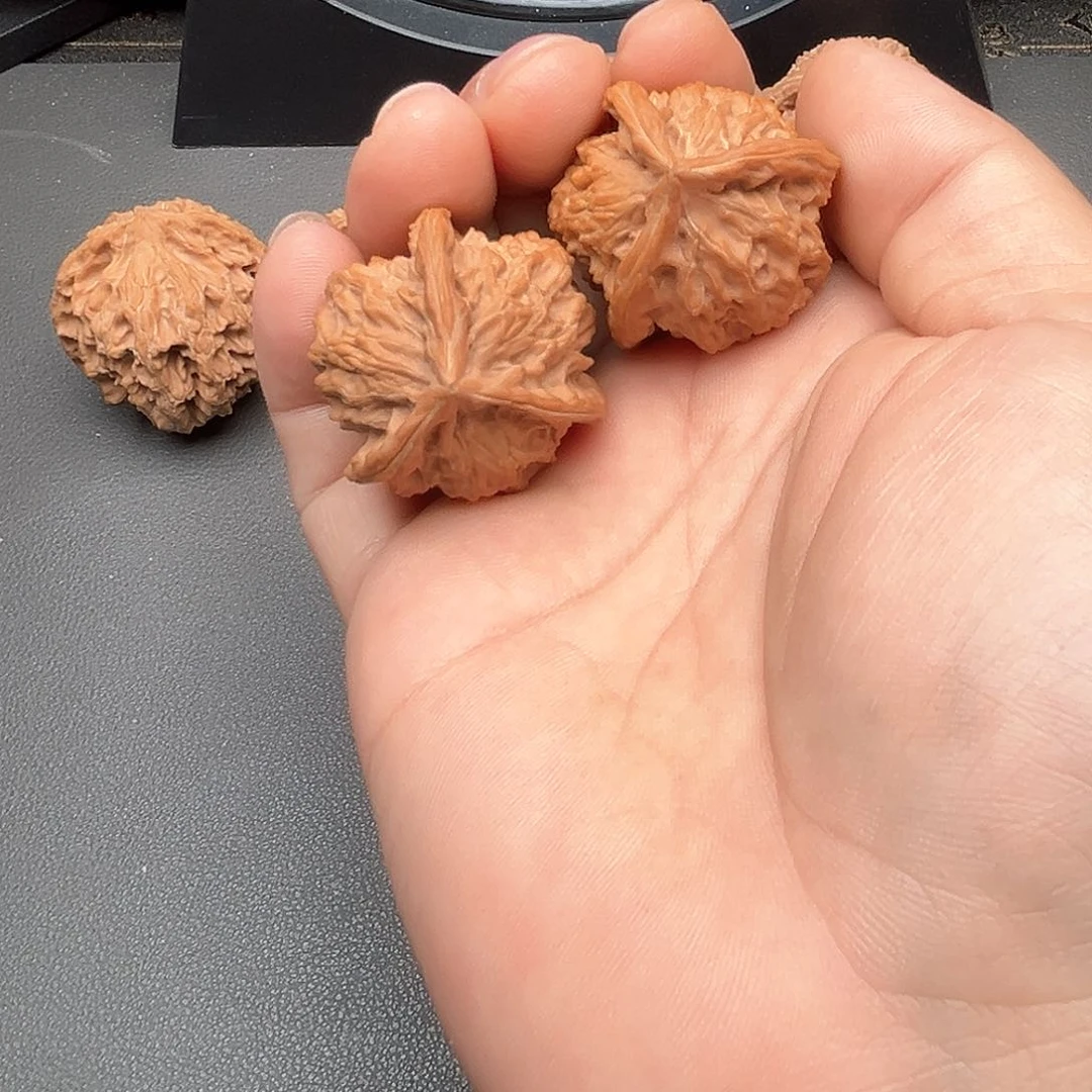 文玩核桃吊坠刘*a盘山