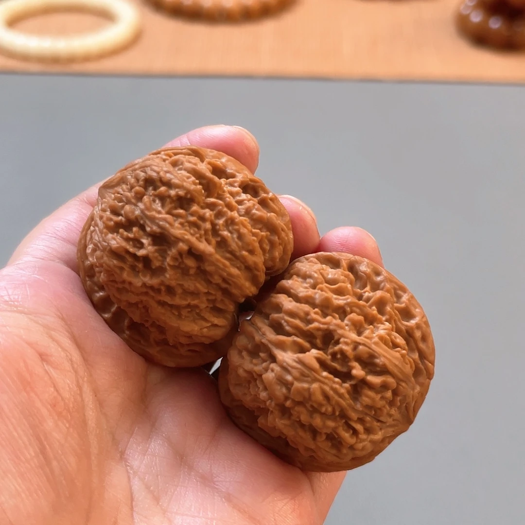 桃核把件42×41尺全品137狮子头XM3129已打底