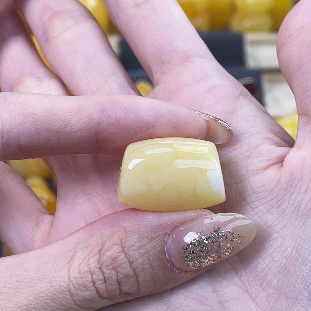 琥珀未镶嵌珠宝奇石琥珀蜜蜡J61