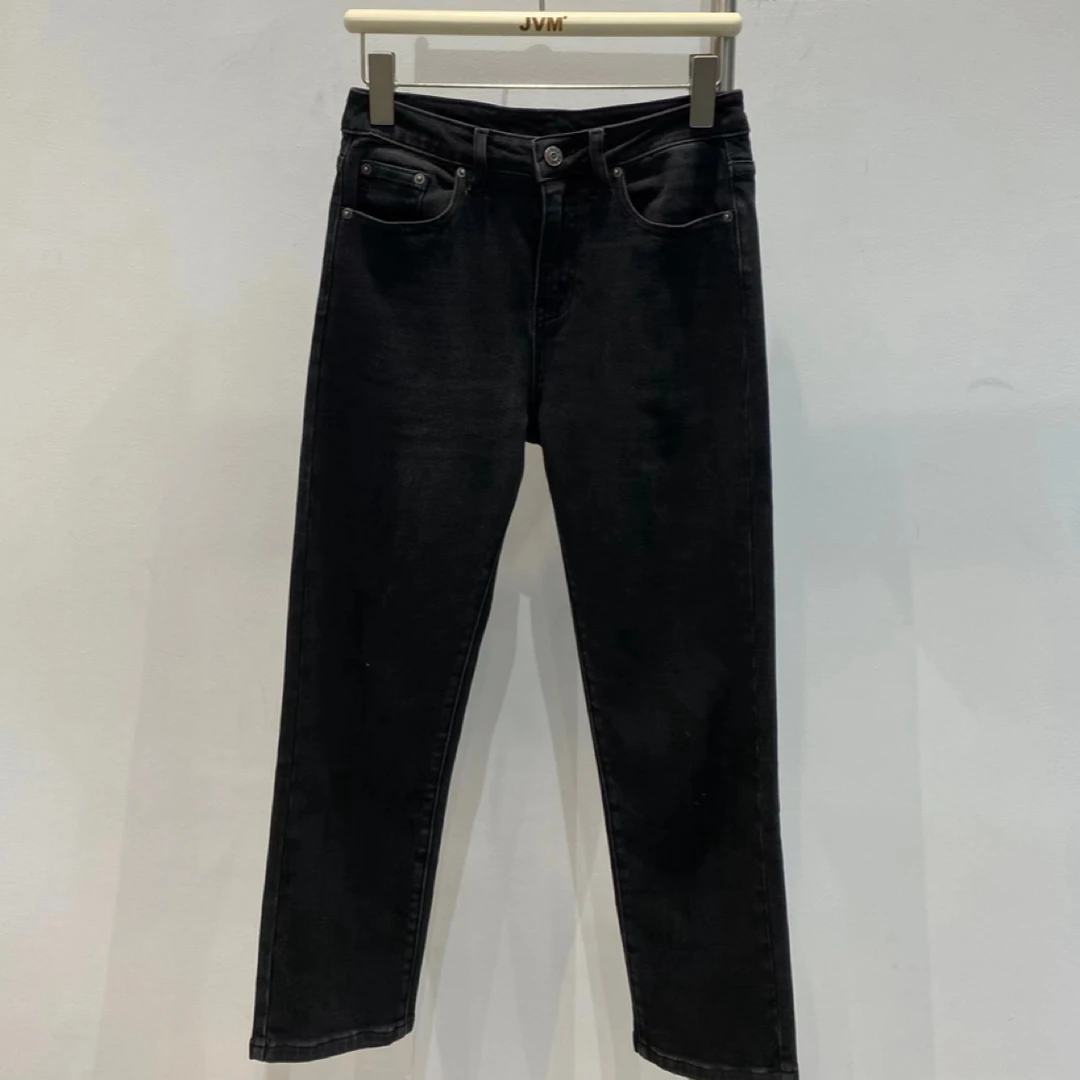 6723 - 新款时尚百搭休闲牛仔裤