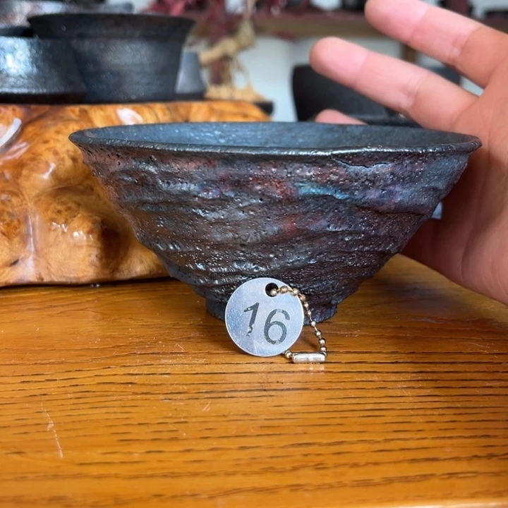 忘*说荥经黑砂16号窑宝微瑕1只