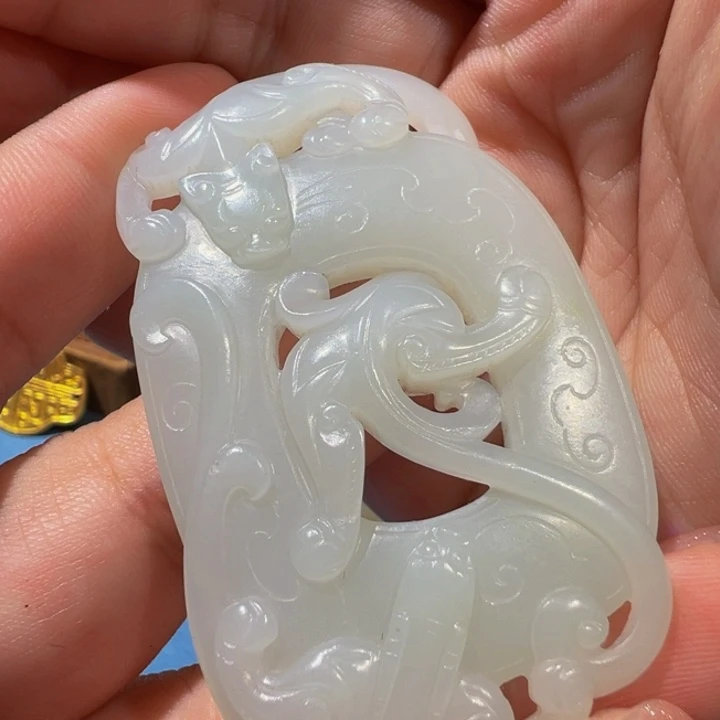 启***3和田玉未镶嵌颈饰