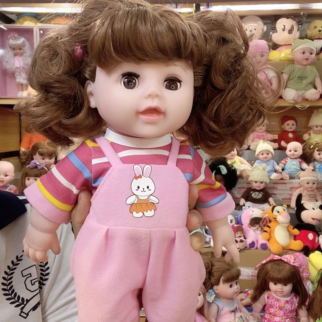 塑料软糖胶娃娃玩具