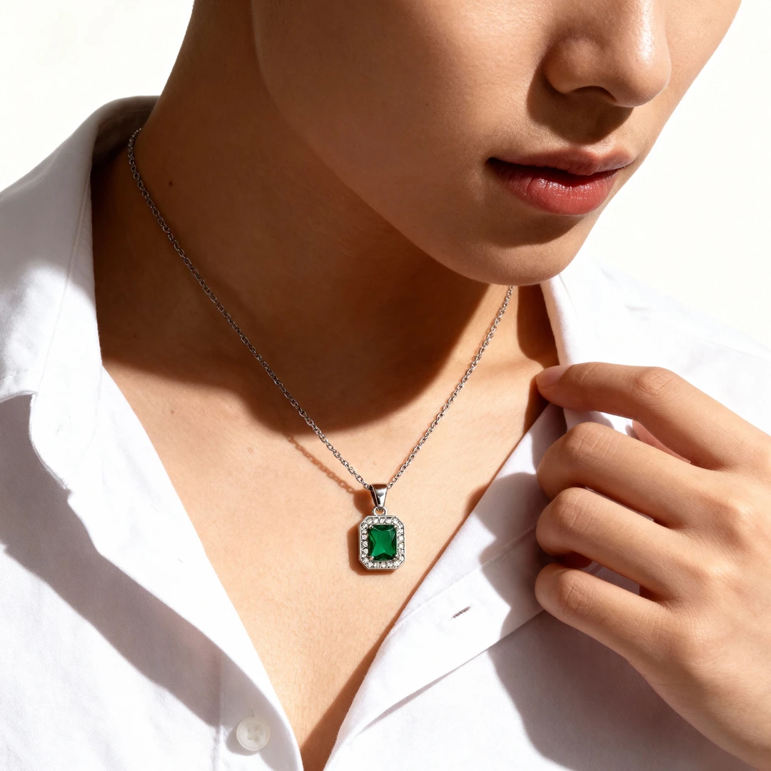 钛钢项链 情侣精致方糖满锆吊坠欧美嘻哈钛钢百搭轻奢潮流项链