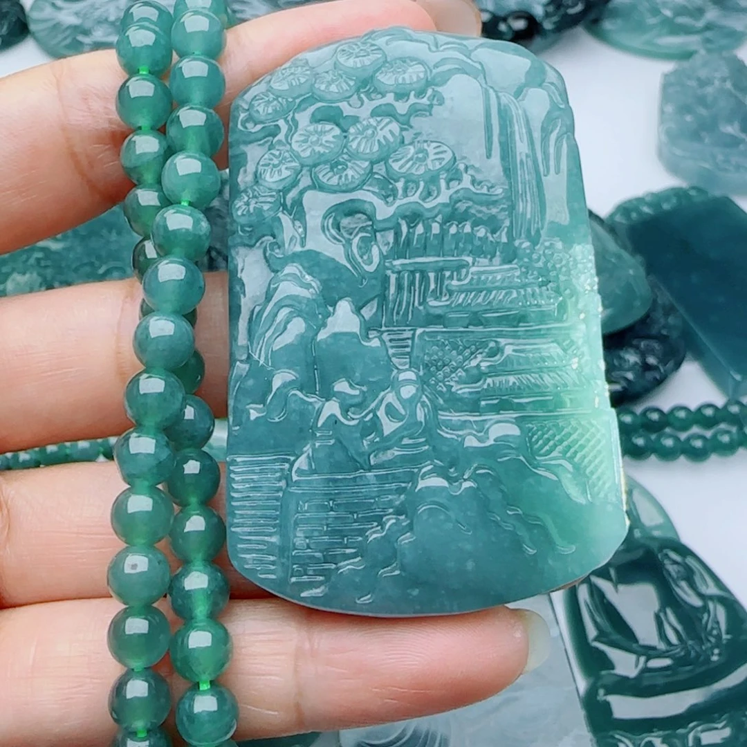 翡翠未镶嵌颈饰多样性发货天然的A货翡翠
