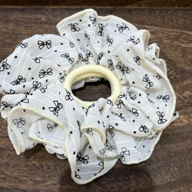 0727-蝴蝶结大肠发圈白色