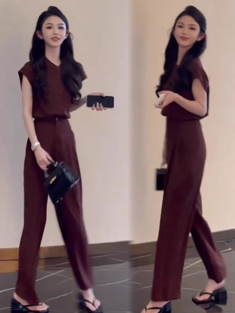 小个子穿搭2025夏季新款洋气显瘦减龄设计感小香风短袖上衣阔腿裤