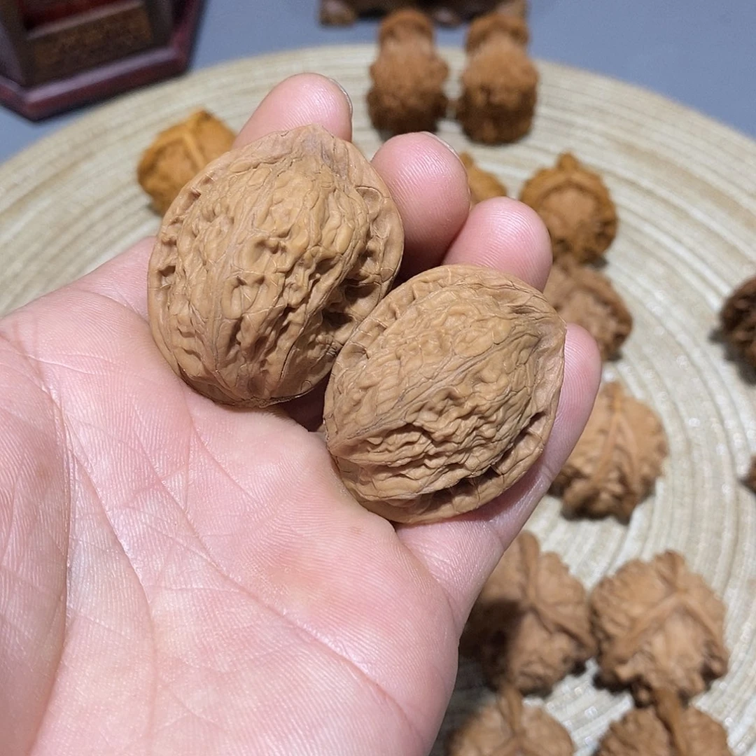 桃木文玩麻核桃异形