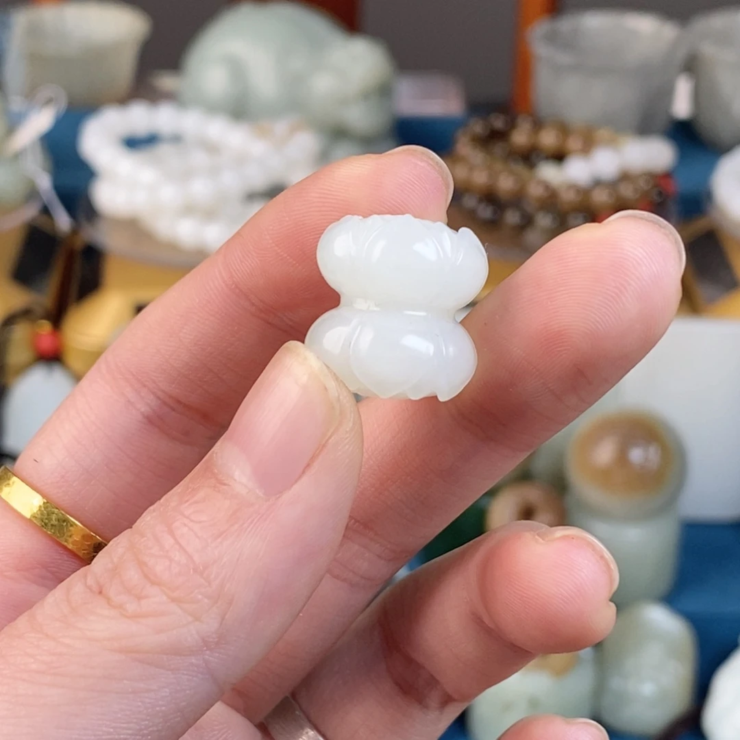 和田玉（糖玉）手链未镶嵌仇