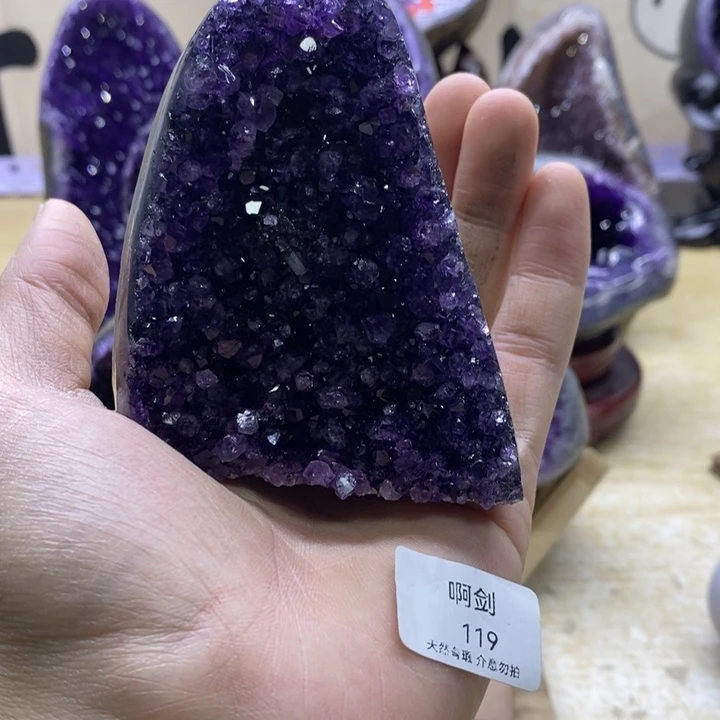 未镶嵌水晶大型摆件（非配饰）