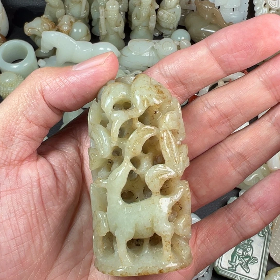 七***雪和田玉未镶嵌摆件