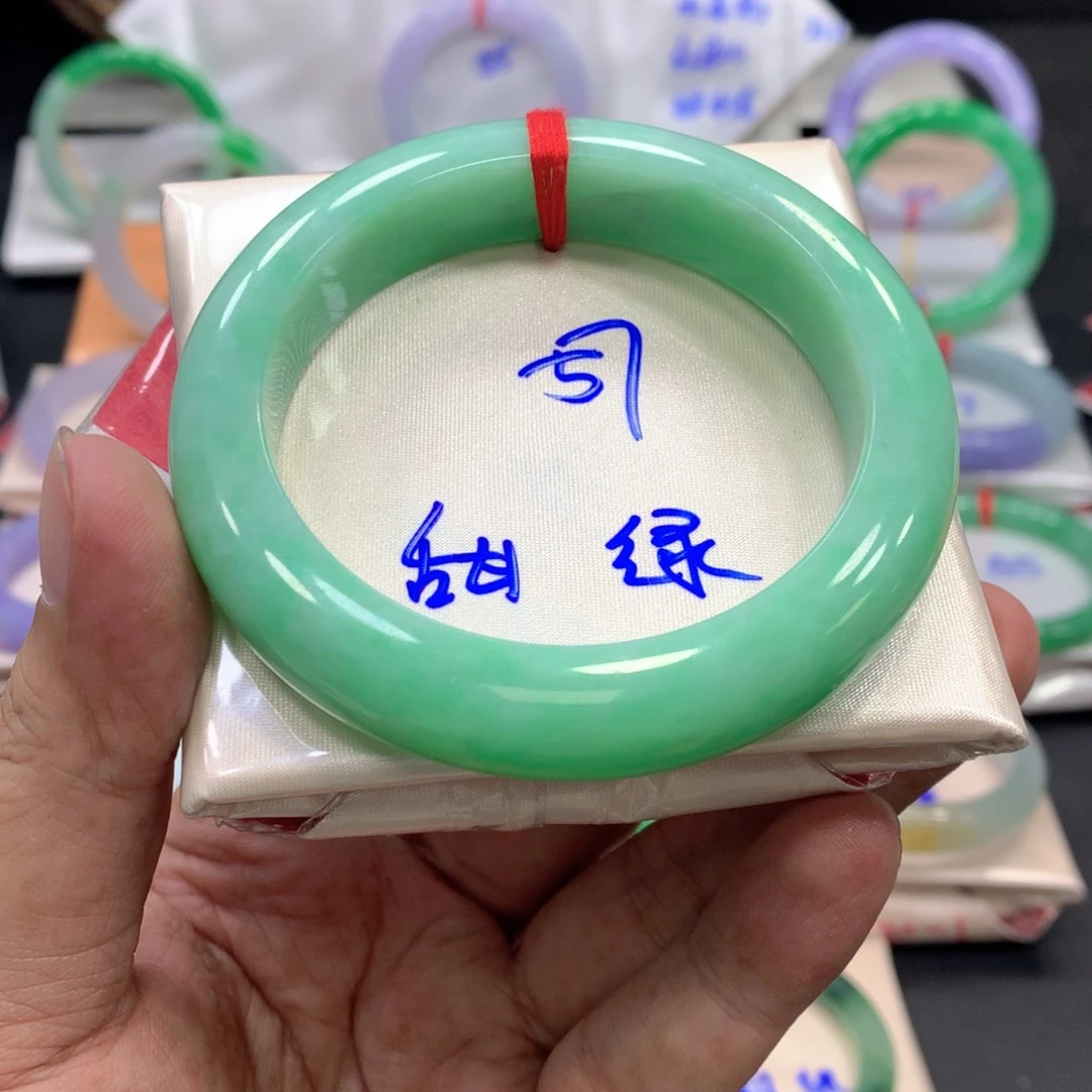 未镶嵌手镯翡翠翡翠