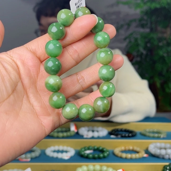 和田玉手串未镶嵌俄罗斯碧玉三彩料14