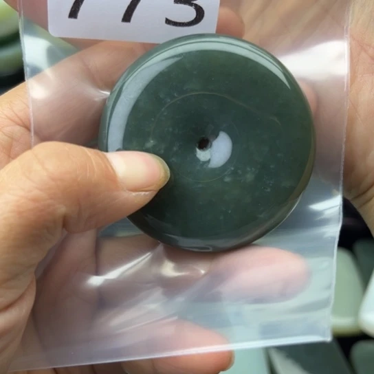 未镶嵌和田玉珠宝半成品
