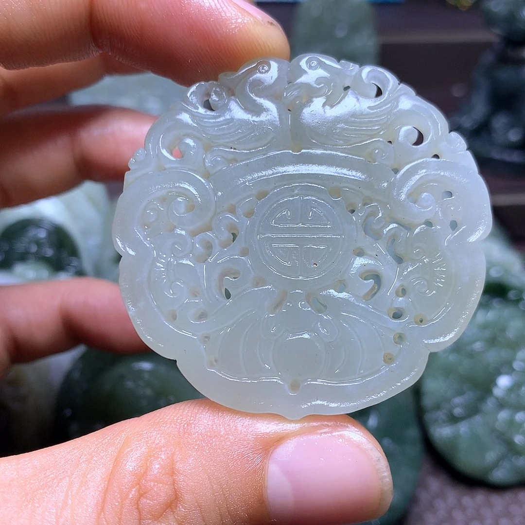 颈饰未镶嵌和田玉