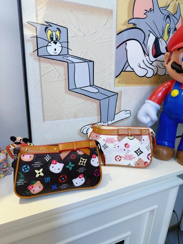 6771印花KT甜美小方包单肩包