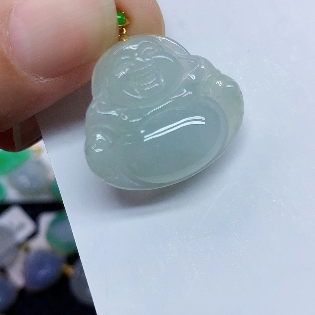 颈饰18K金镶嵌翡翠佛公