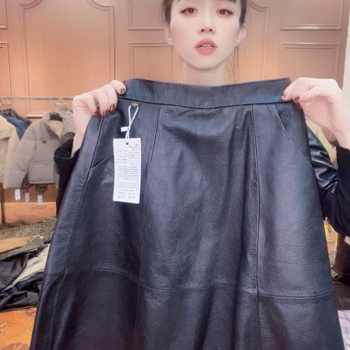 90……115斤皮短裙，