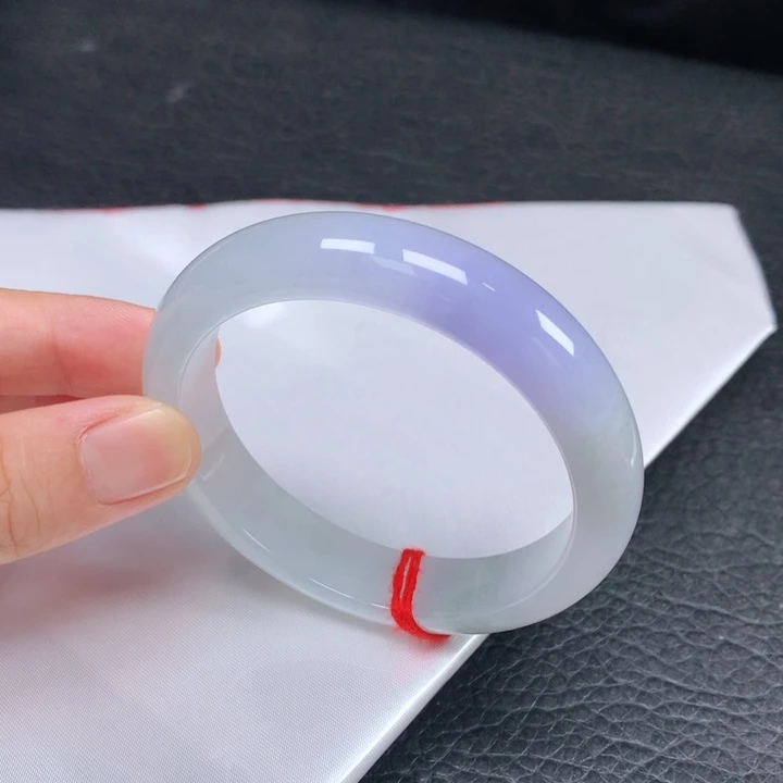 翡翠未镶嵌手镯