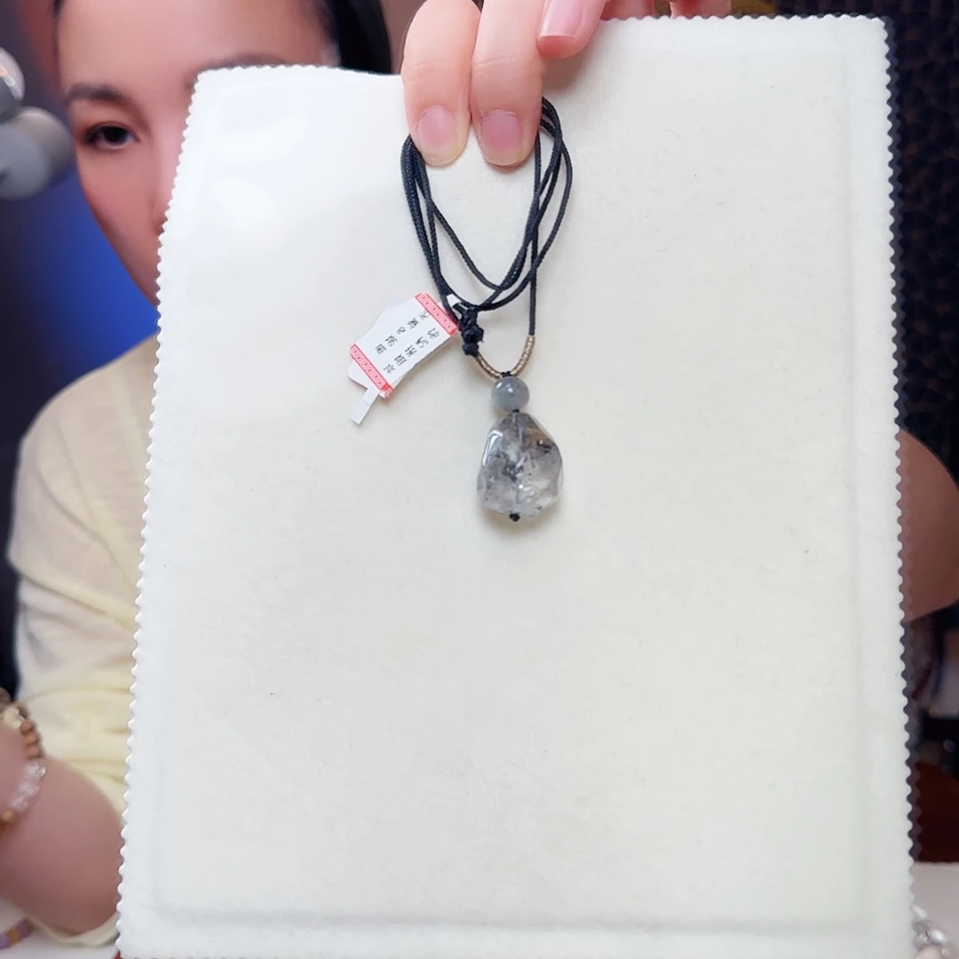 水晶颈饰未镶嵌大气上档次