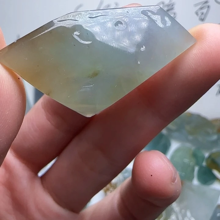 定制翡翠未镶嵌不包工
