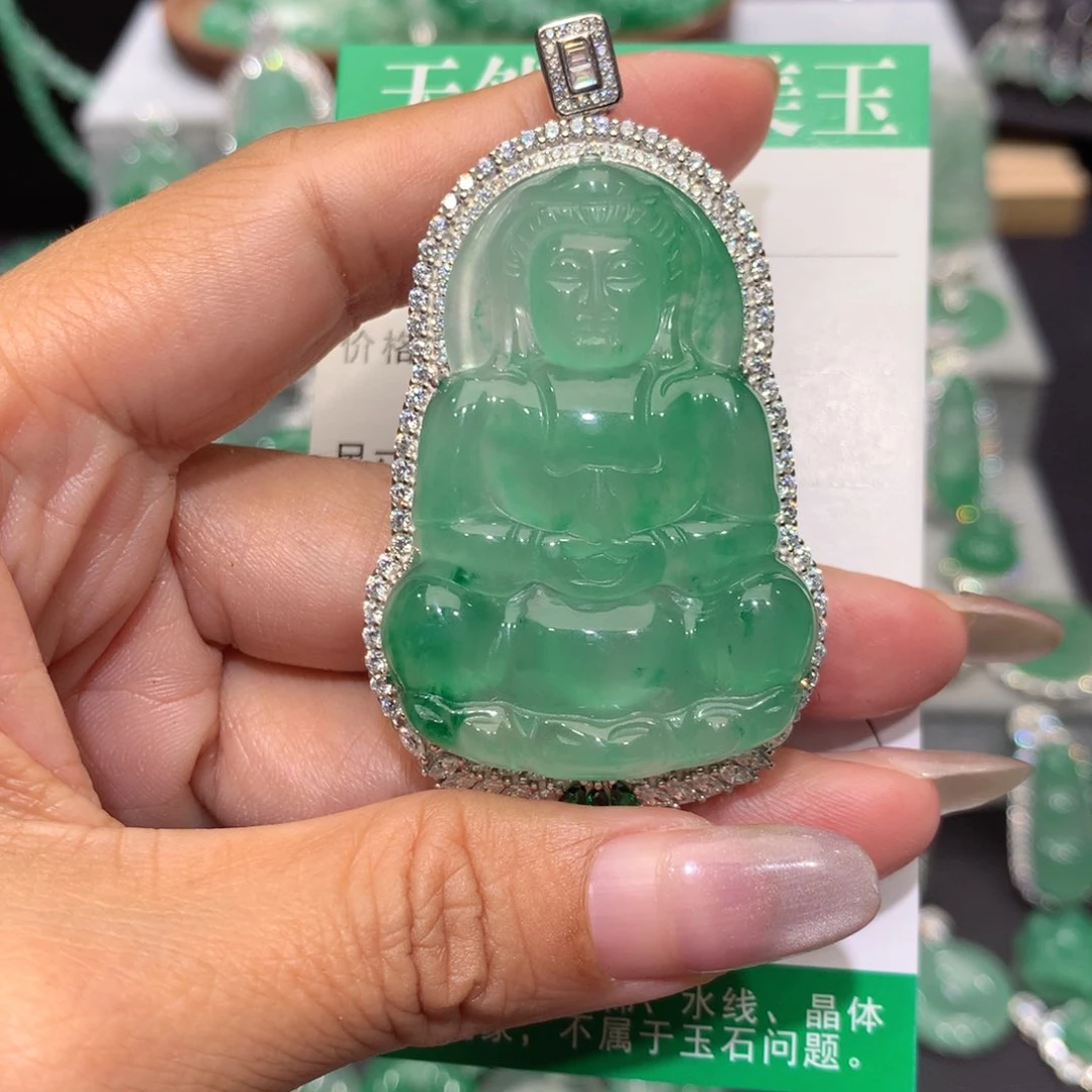 颈饰银S925镶嵌石英质玉（非洲翠）偷****?