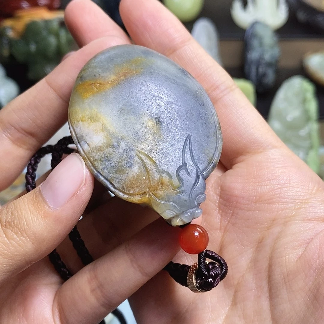 【闪购商品】颈饰未镶嵌和田玉