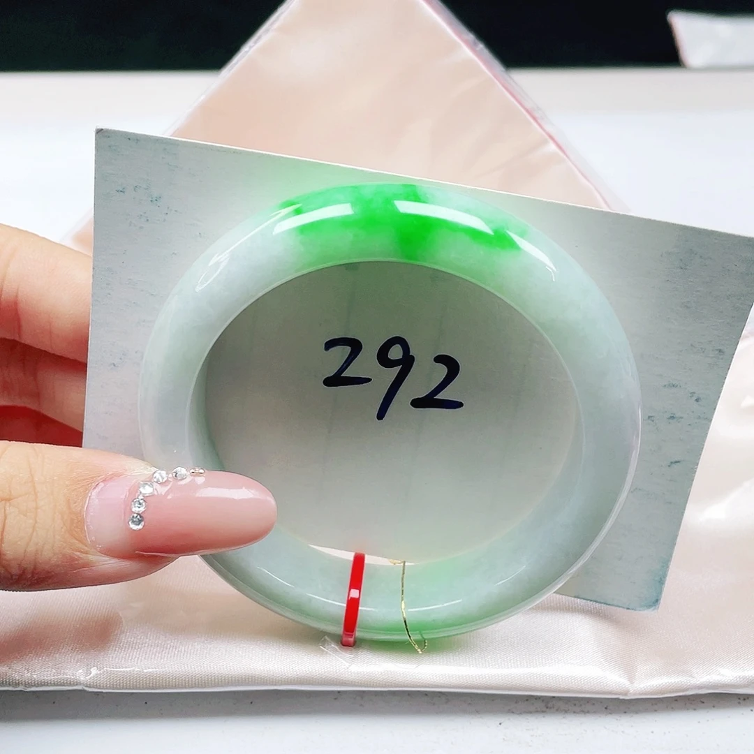 翡翠未镶嵌手镯 正圈52+