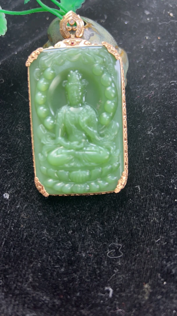 俄罗斯猫眼碧玉观音镶嵌18K