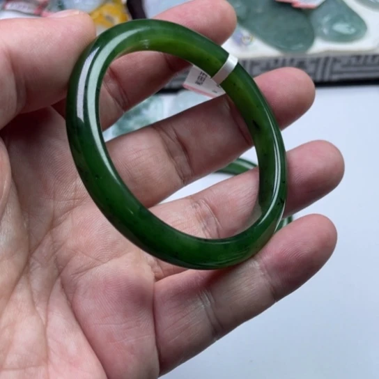 和田玉手镯未镶嵌秋***风手镯