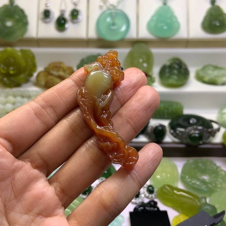 【闪购商品】未镶嵌蛇纹石玉颈饰