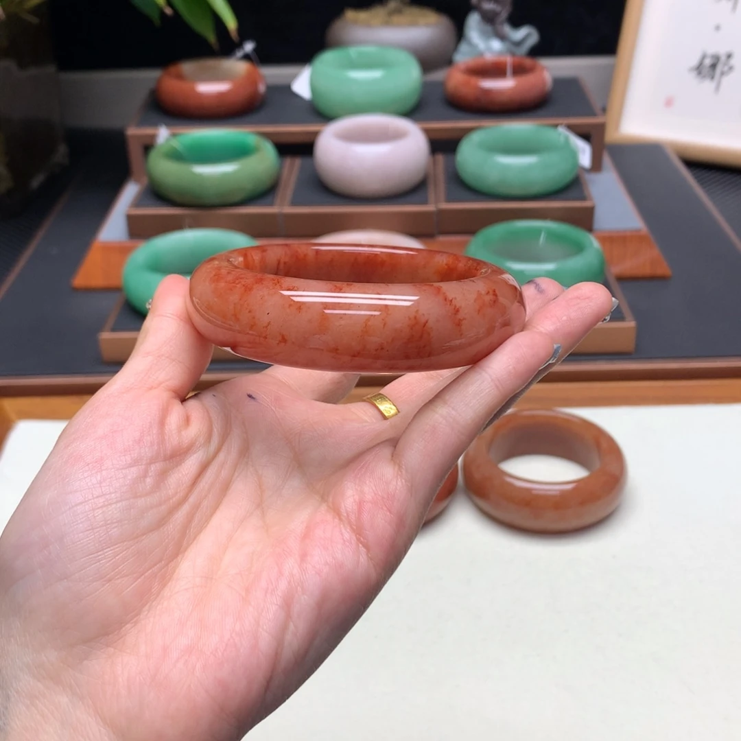 治***平石英质玉（非洲翠）未镶嵌舍