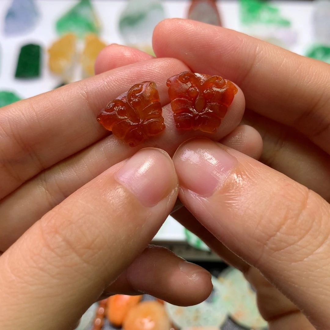 定制翡翠未镶嵌透**物蝴蝶