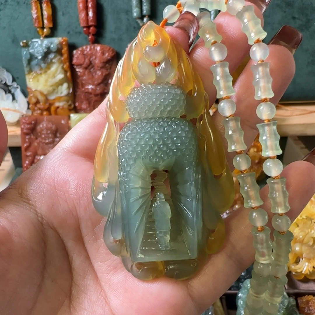 蛇纹石玉合金颈饰莲*白