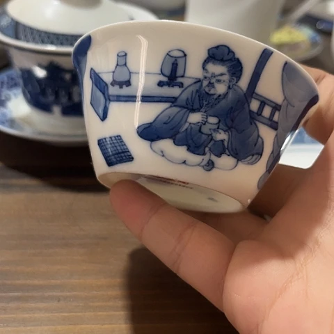 陶瓷手绘马蹄杯一个