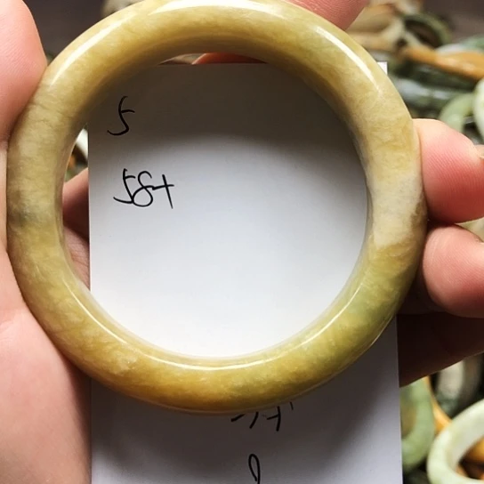 未镶嵌绿泥石云母质玉（岫岩玉）手镯