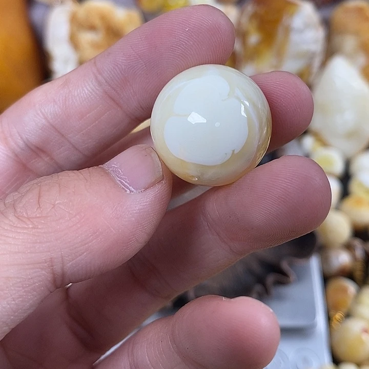 琥珀未镶嵌珠宝奇石我