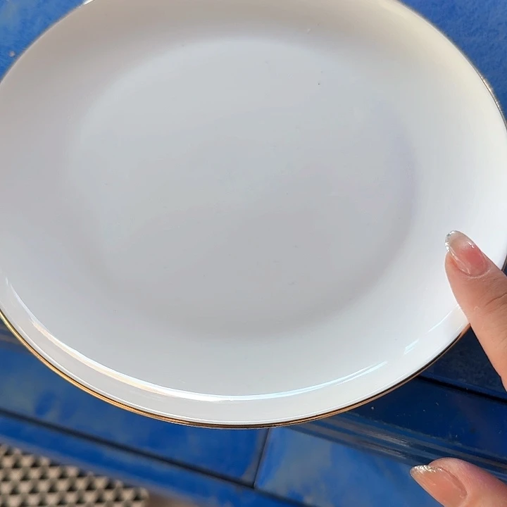 外贸尾单高温陶瓷微瑕骨瓷描金八寸像首饰一样的盘子