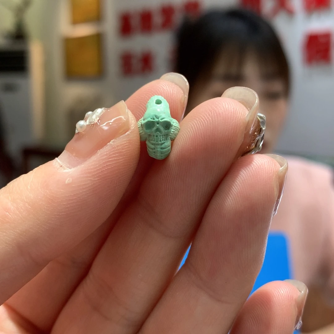 绿松石配饰未镶嵌