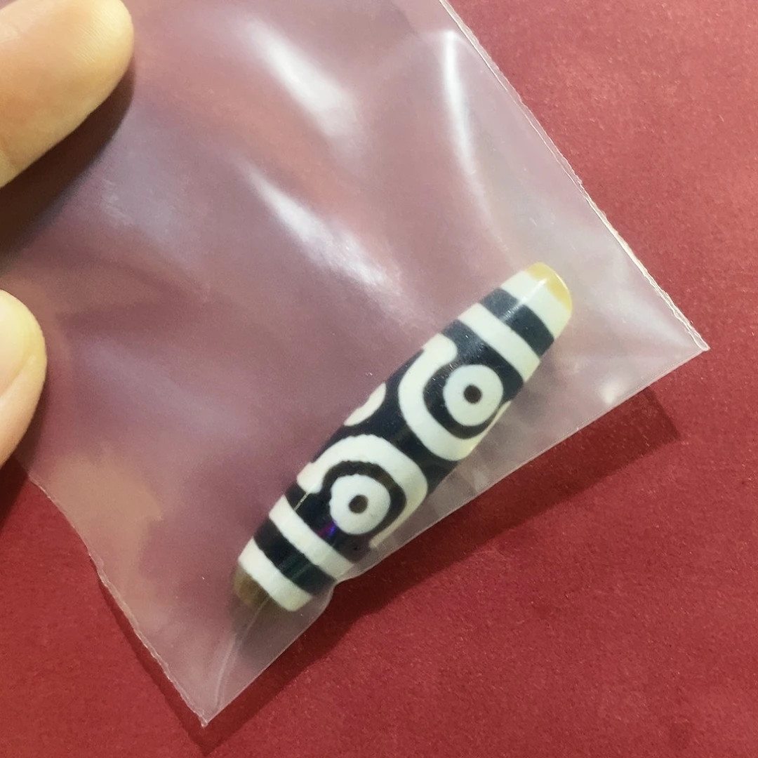 李***龙玛瑙/玉髓（覆膜）未镶嵌颈饰行运无覆膜六眼
