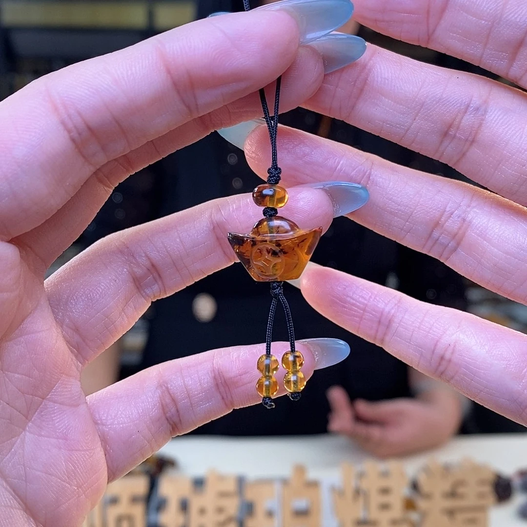 琥珀裸石未镶嵌抚顺琥珀