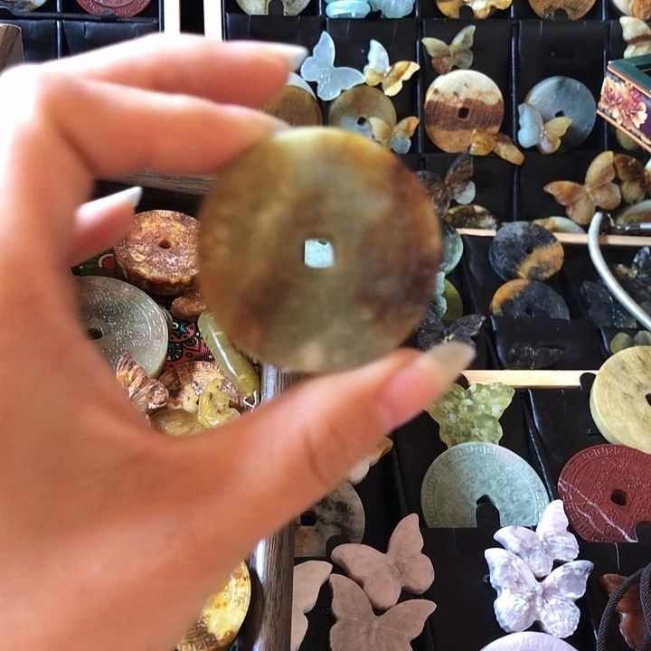 岫玉未镶嵌岫玉挂件