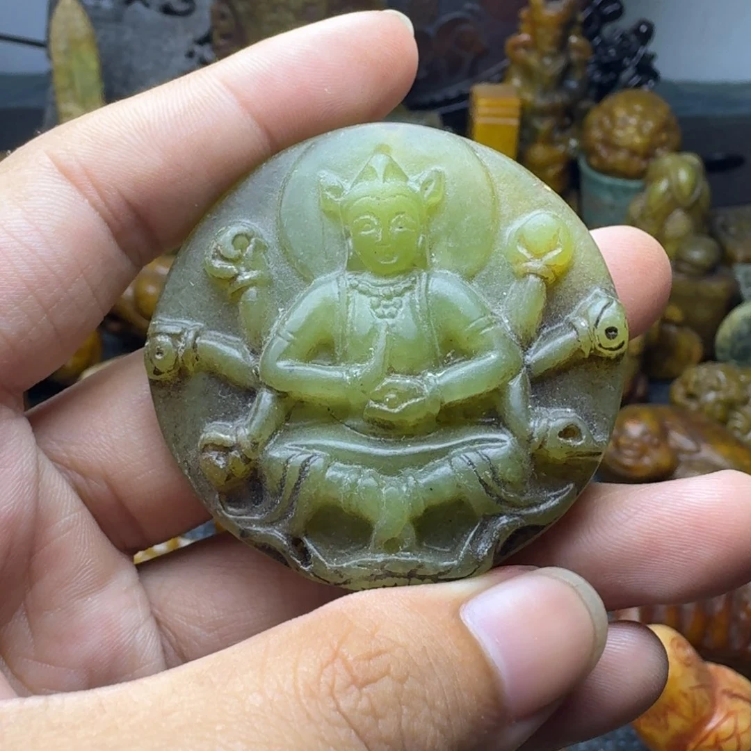 白玉菩提吊坠。。。