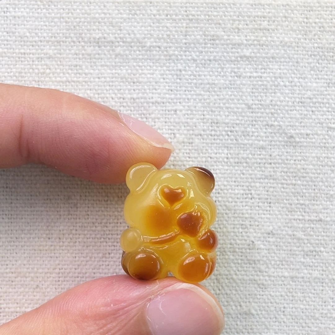 裸石琥珀未镶嵌小红花小熊