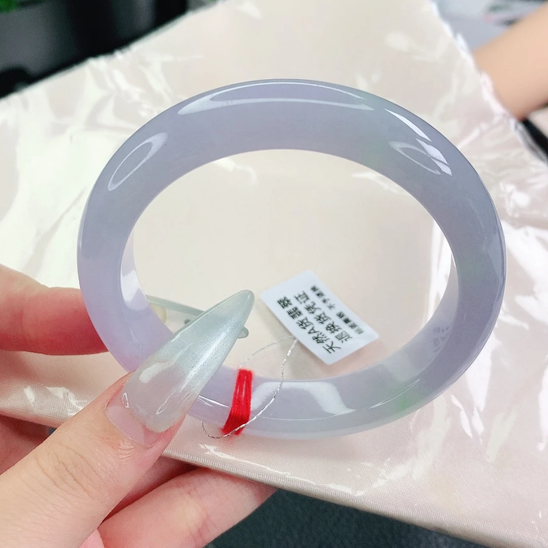 翡翠手镯未镶嵌58圈